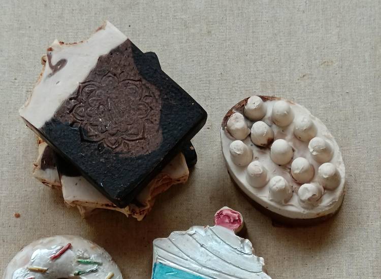 Cosméticos a base de productos naturales un emprendimiento para proteger la piel