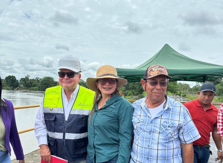 “Solo cuatro de veinte escuelas en Alanje están en terrenos legales”, Atencio