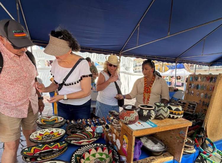 Hoy empieza el “Mercadito del Casco” en Plaza Catedral