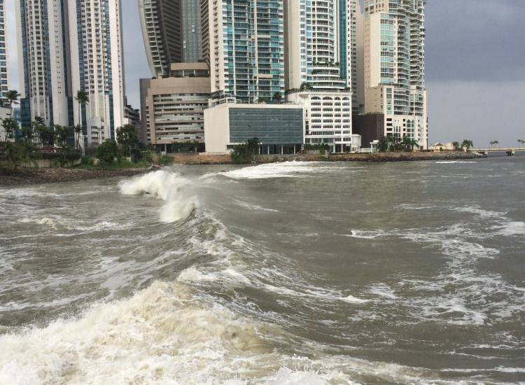 Panamá se prepara para despedir al fenómeno de El Niño y recibir a la Niña