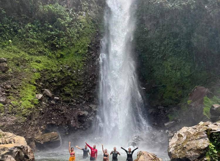 El Trueno, gran caída de agua natural en Boquerón