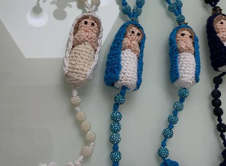 Pina Style, un emprendimiento donde elaboran figuras tejidas con amor y fe