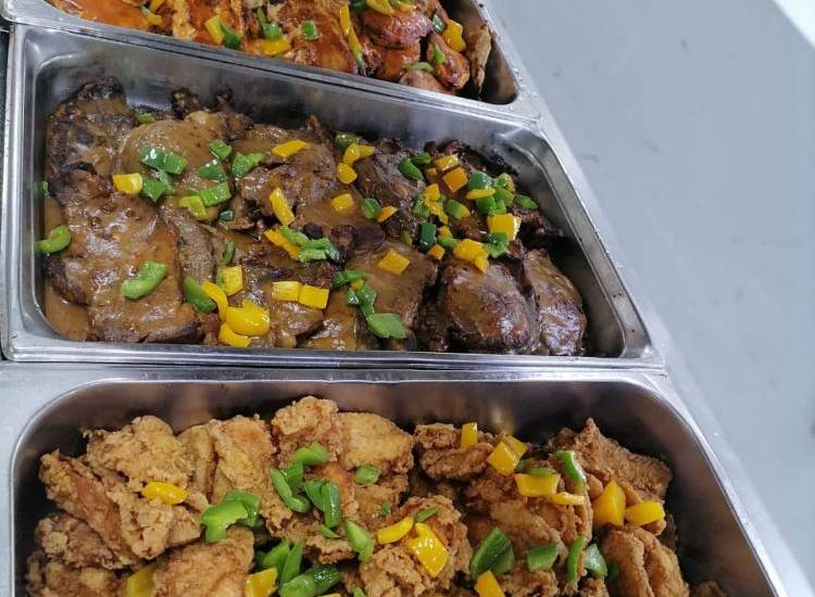 Se preparan 13,000 comidas al día en cinco cafeterías de Minera Panamá