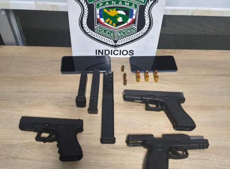 La Policía detiene a 4 personas y decomisa 3 armas de fuego