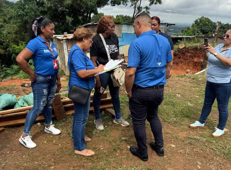 “Papa Cat” prioriza la educación y salud en Pedregal
