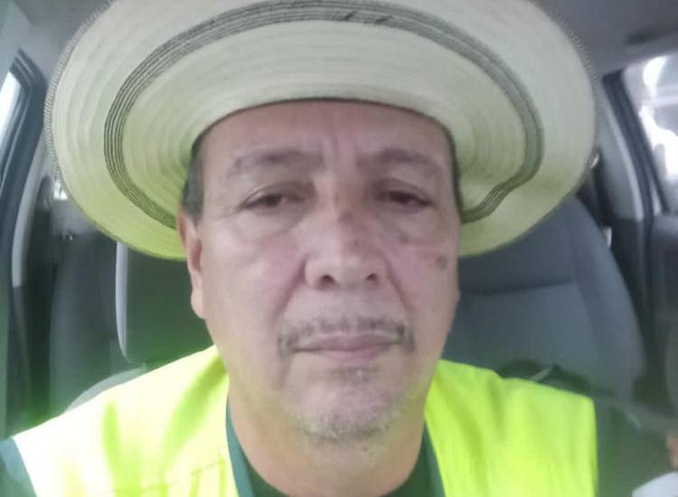 ¿Con qué perfil debe cumplir el Contralor?