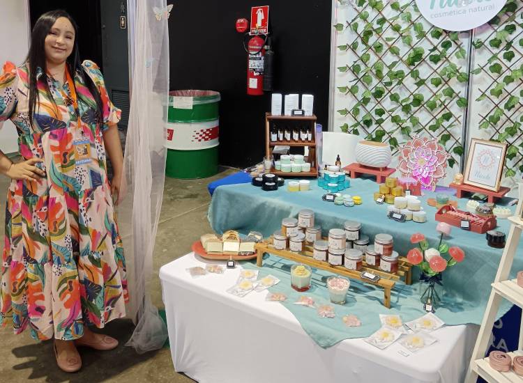 Cosméticos a base de productos naturales un emprendimiento para proteger la piel