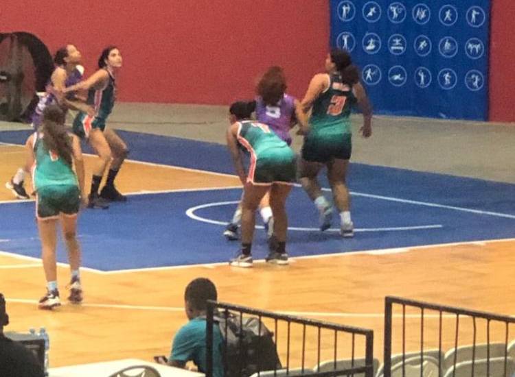 Asume el rol de guerrera en la cancha