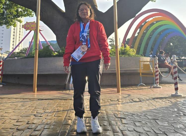 Mariana Lobo: De La Chorrera a Uzbekistán