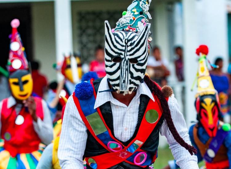 Chitré rescata la tradición de sus Diablicos Limpios