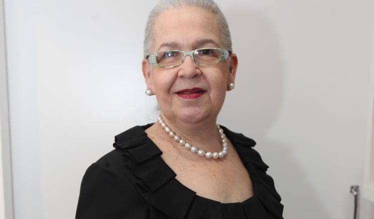 Carmen Alemán, siembra y constancia del arte en Panamá