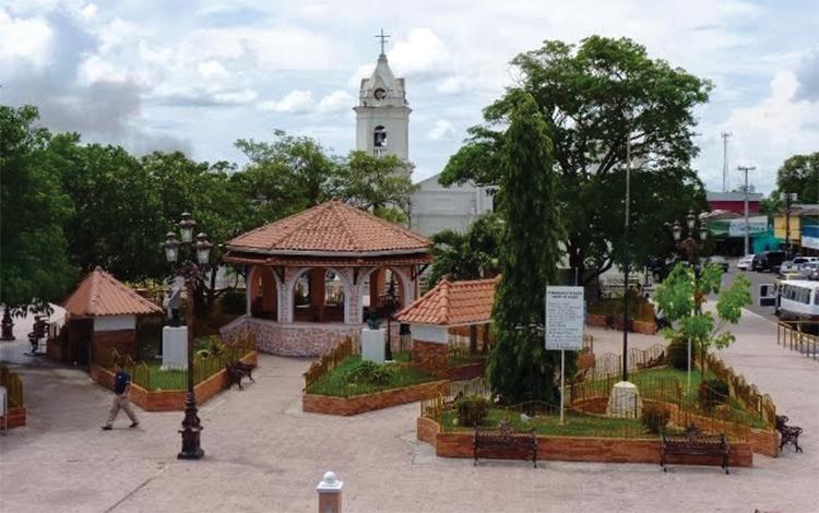 La alcaldía de Aguadulce recupera escuelas y parques