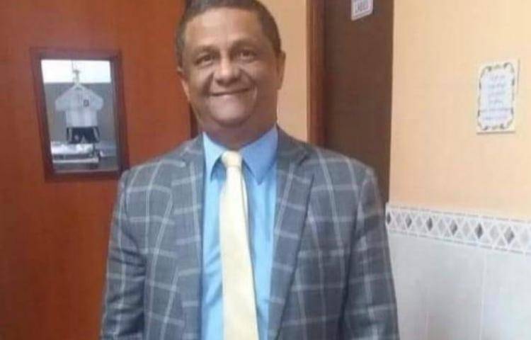 $!Rodolfo Pinzón: Como poeta formó parte del grupo literario Umbral a inicios de los años 90, que dirigió el escritor Enrique Jaramillo Levy. Era abogado en derecho de trabajo, fue asesor legal del Instituto de Recursos Hidráulicos y Electrificación (IRHE). Falleció en 2020.