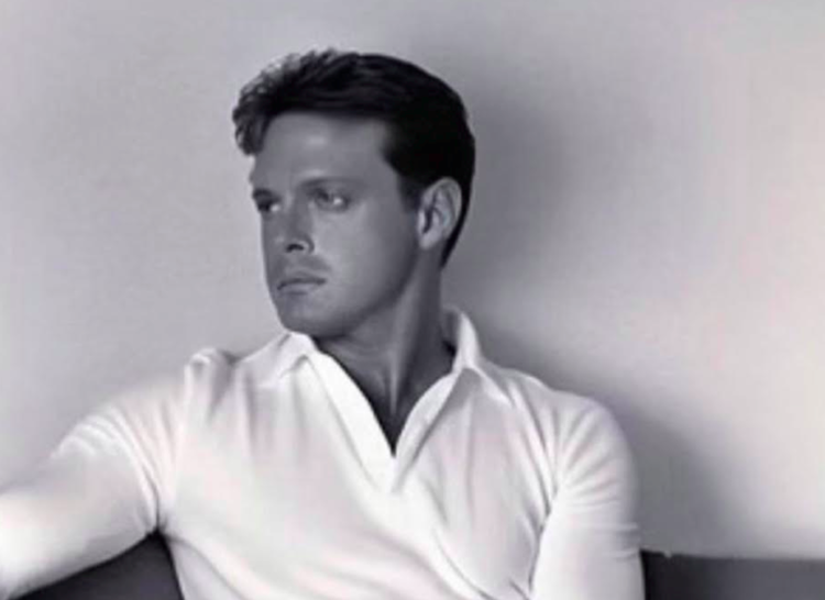Luis Miguel enciende las alarmas, tras modificar fechas de su tour