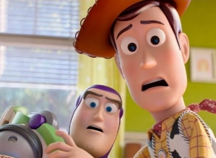 Woody y Buzz enfrentan a una nueva amenaza digital en “Toy Story 5”
