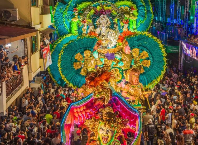 Falta de decoro y las canciones vulgares marcaron los carnavales