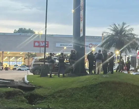 TRAFICOCPANAMA | Vista de las autoridades en la escena.