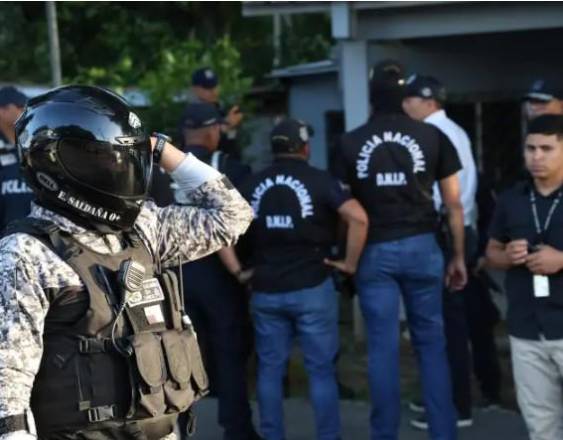 Cortesía | Unidades de la Policía Nacional en operativo.