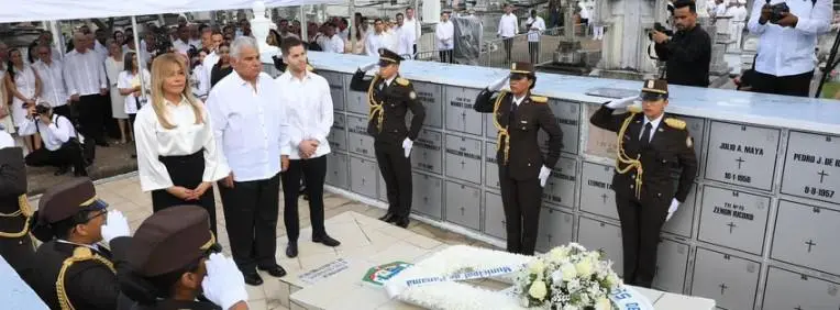 Actos cívicos, marchas y tertulias en conmemoración al 9 de enero