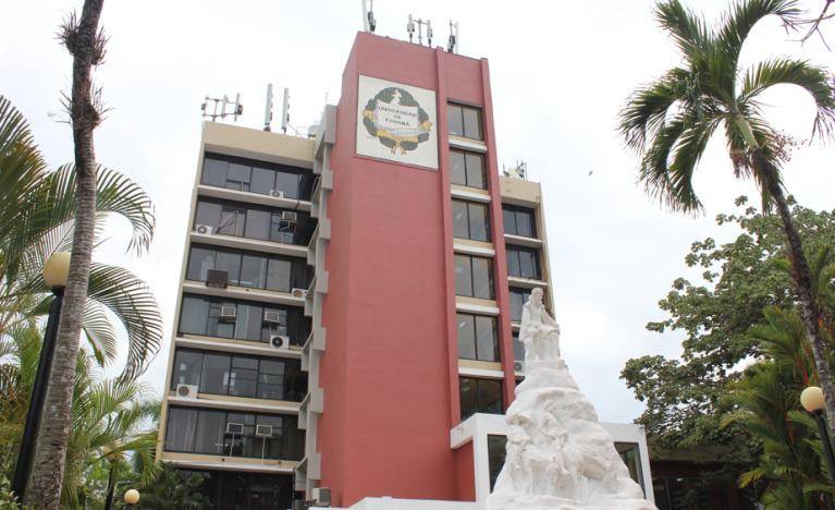 Universidad de Panamá lidera ranking nacional en EduRank 2026