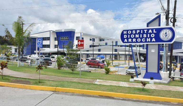 CSS reitera llamado para contratar médicos especialistas en el interior del país