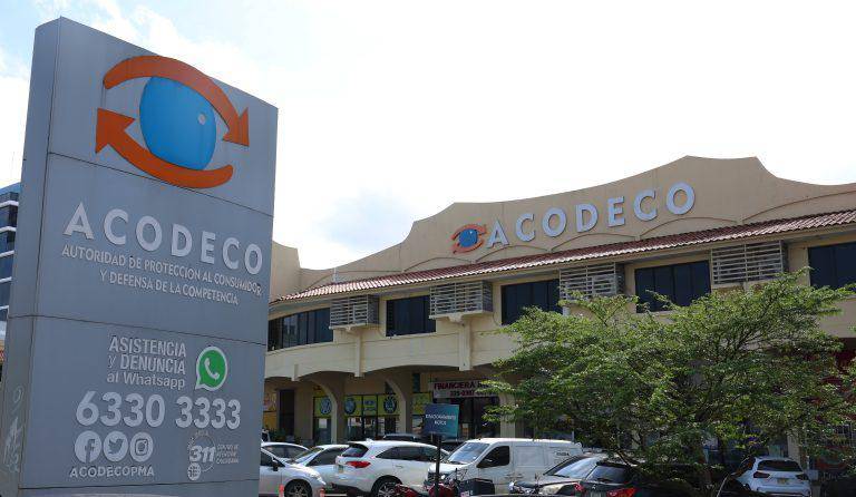 Acodeco ordena suspensión provisional de aumento en tarifas de telefonía móvil