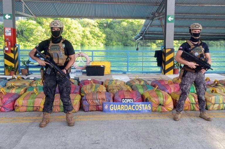 AFP | Decomisan más de una tonelada de droga en aguas de Costa Rica.