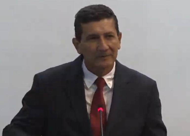 Barroso dice que tiene los votos y Juncá insiste en la reelección