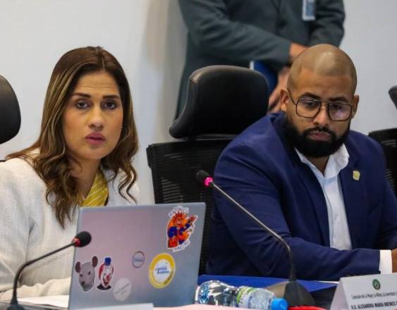 ML | Diputados durante el primer debate.