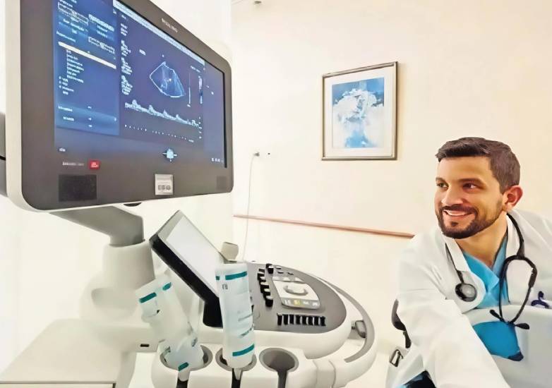 Médico panameño lidera técnica contra derrames