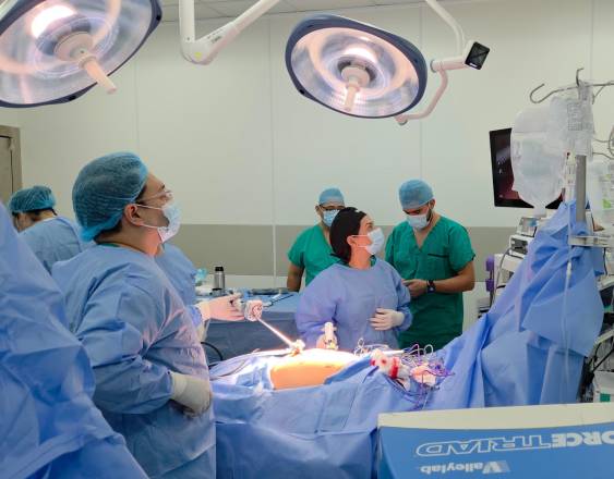 Cirugía de alta complejidad avanza con tecnología robótica en Chiriquí