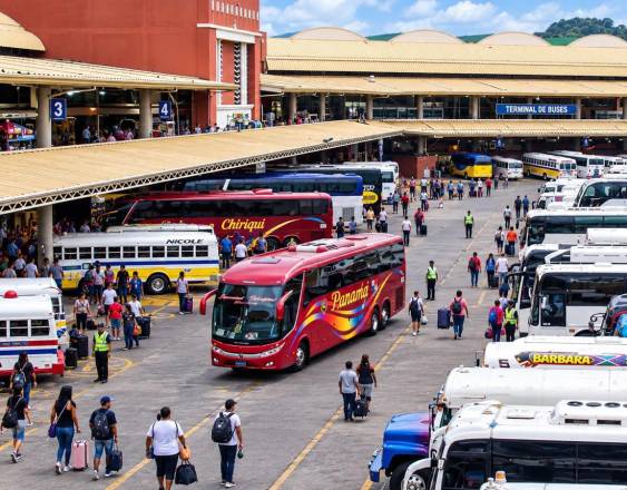 Cortesía | Buses en la Gran Terminal Nacional de Transporte de Albrook.
