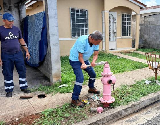 El Idaan rehabilitará hidrantes y alcantarillado en Panamá Oeste