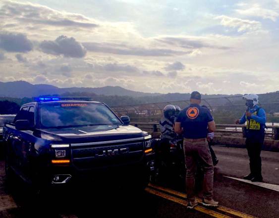 SINAPROC | Personal institucional en el puente.