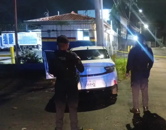 ML | Una persecución policial terminó con la recuperación de un vehículo reportado como robado.