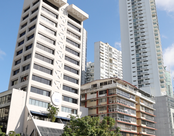 ML | Edificio de la irección General de Ingresos (DGI).