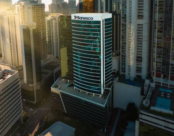 ML | Casa matriz de Banesco Panamá, ubicada en la avenida Aquilino de la Guardia.