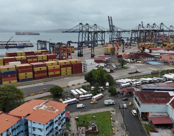 AFP | Vista aérea del puerto Cristóbal.
