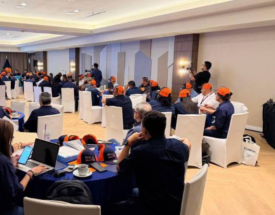 Cortesía | Dirigentes de MOCA en el lanzamiento del “Comité de Barrios”.