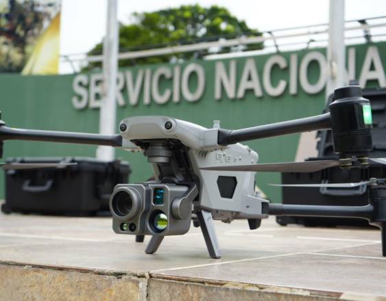ML | Un dron utilizado en la operación.