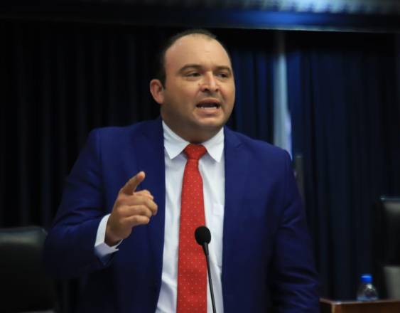 ML | El diputado Carlos Saldaña.