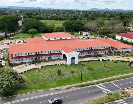 La UDELAS impulsa la investigación científica con nuevo doctorado en Chiriquí