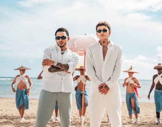 La superestrella puertorriqueña Ozuna y la sensación colombiana Beéle.