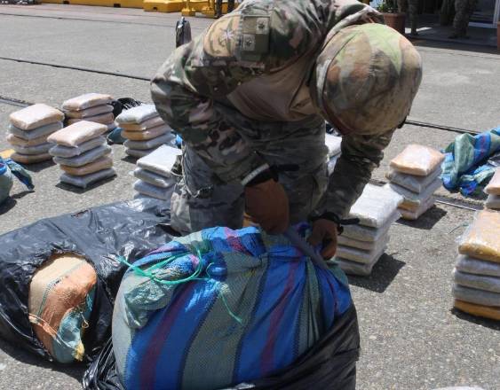 ML | Durante el decomiso.