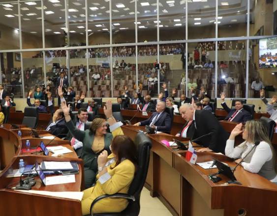 Reforma al reglamento y planilla, retos de la nueva AN