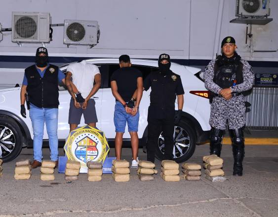 ML | Los capturados y los paquetes ilícitos.