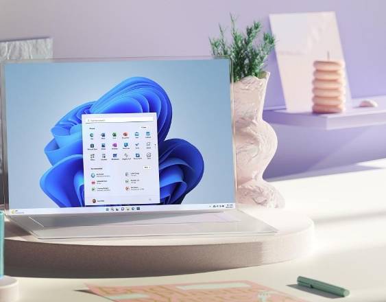 (Foto de ARCHIVO) Ordenador con portátil con Windows 11 REMITIDA / HANDOUT por MICROSOFT Fotografía remitida a medios de comunicación exclusivamente para ilustrar la noticia a la que hace referencia la imagen, y citando la procedencia de la imagen en la firma 01/1/1970