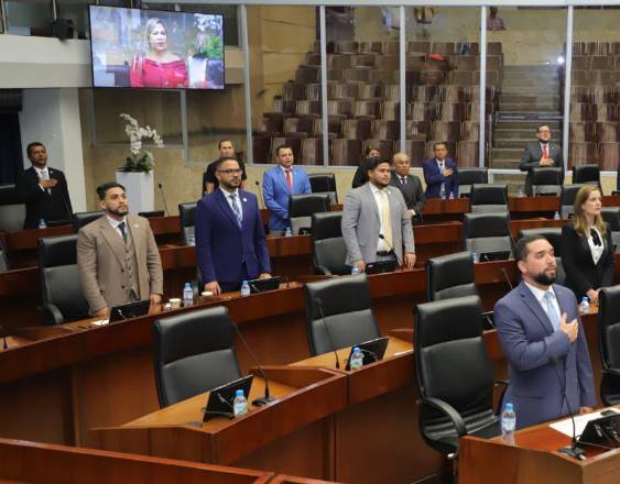 ML | Diputados de las distintas bancadas participan de la sesión del pleno de la Asamblea Nacional.