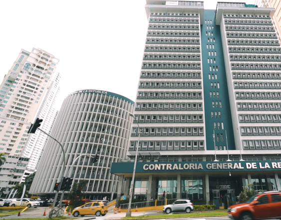 ML | Edificio de la Contraloría General de la República, ubicado en la Ave. Balboa, Ciudad de Panamá.