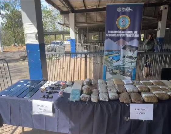 ML | Parte de las drogras, armas y demás obejtos prohibidos que iban directo a La Joyita.